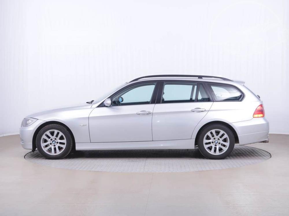 BMW 320 320 d, Xenony