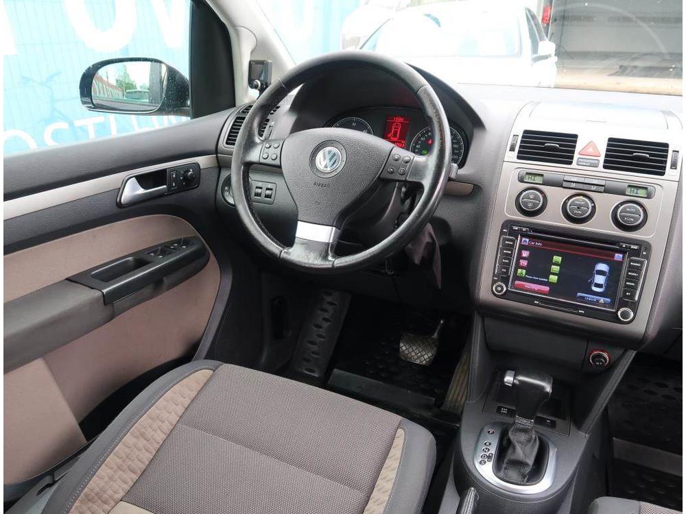 Volkswagen Touran 1.9 TDI, Cross, Automat, Navi