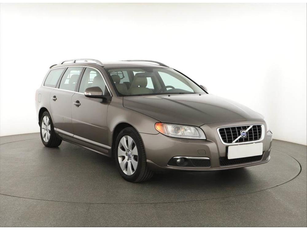 Volvo V70 D5 AWD, 4X4, Serv.kniha