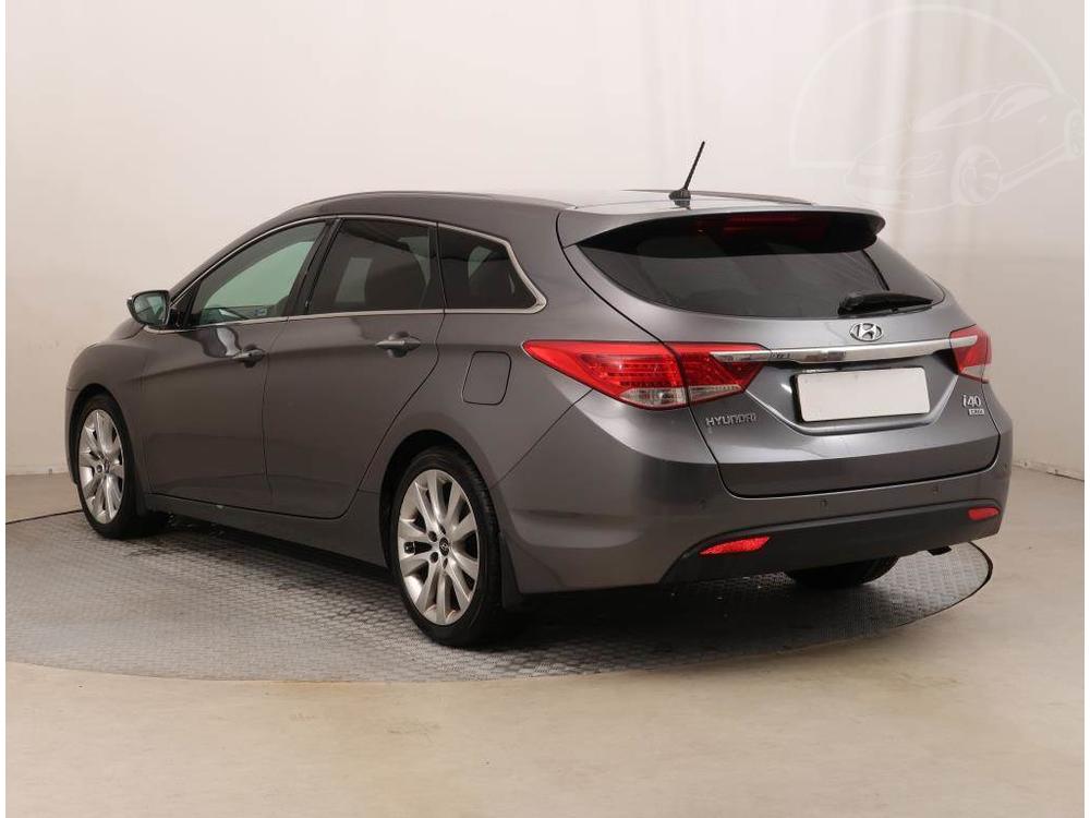 Hyundai i40 1.7 CRDi, Xenony