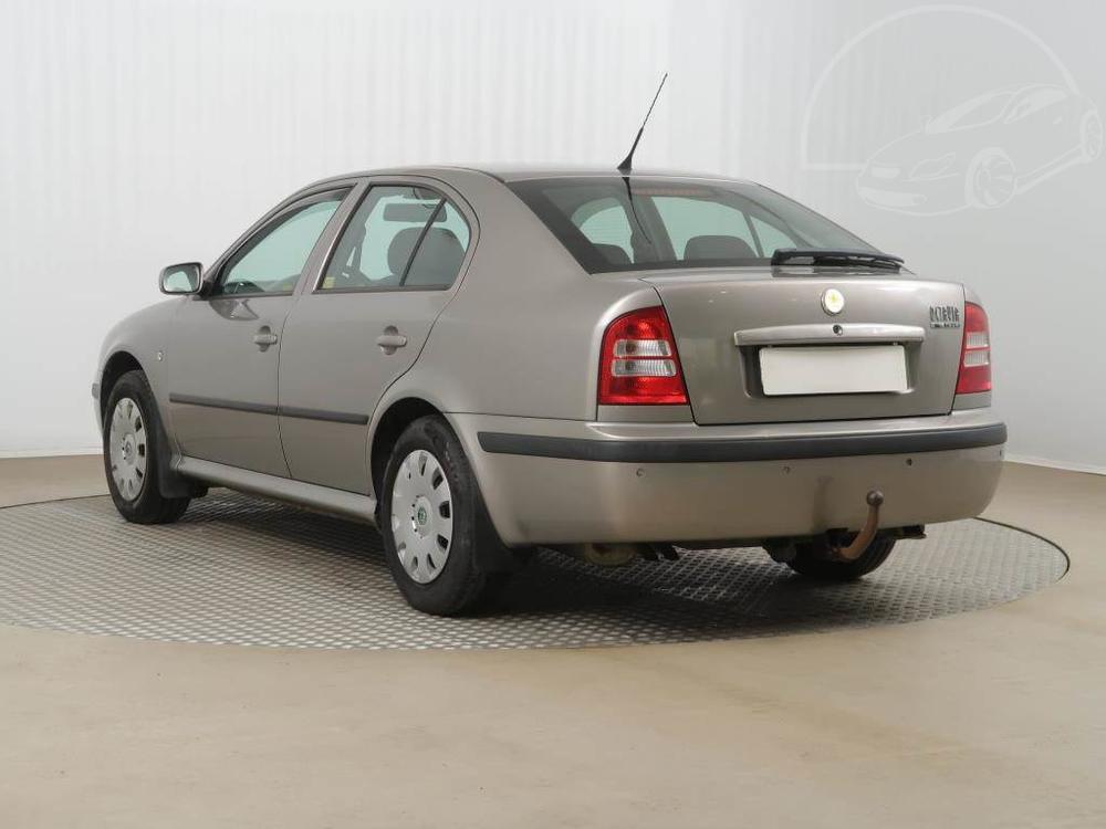 koda Octavia 1.6, Tan, Automatick klima