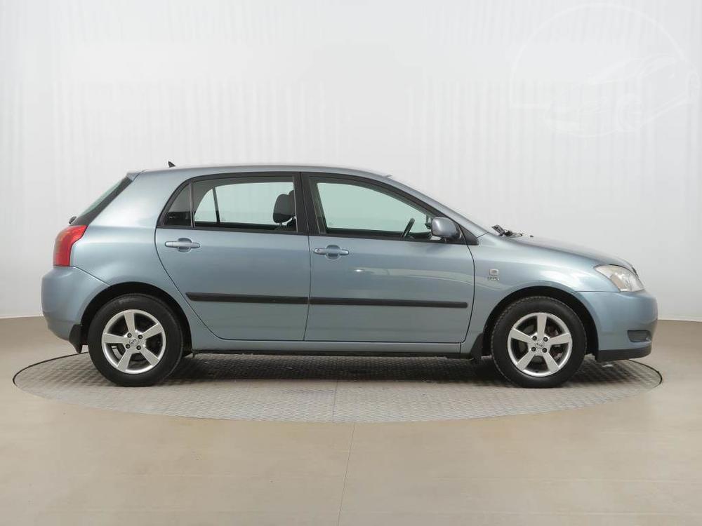 Toyota Corolla 1.4 VVT-i, Serv.kniha