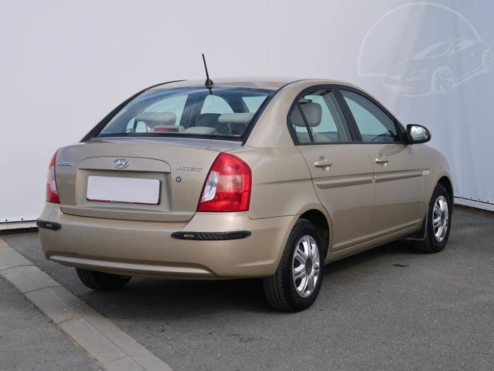 Hyundai Accent 1.4i, po STK, zamluveno