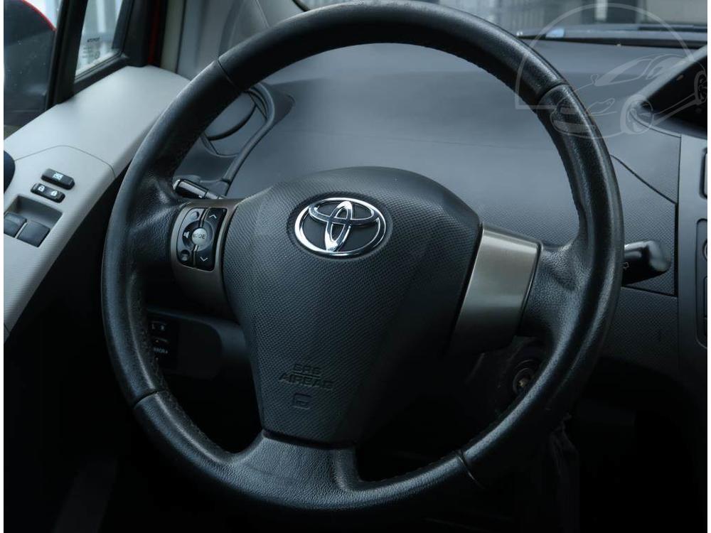 Toyota Yaris 1.0 VVT-i, po STK