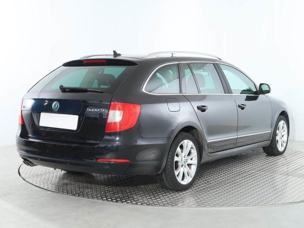 koda Superb 2.0 TDI, Automat, Serv.kniha