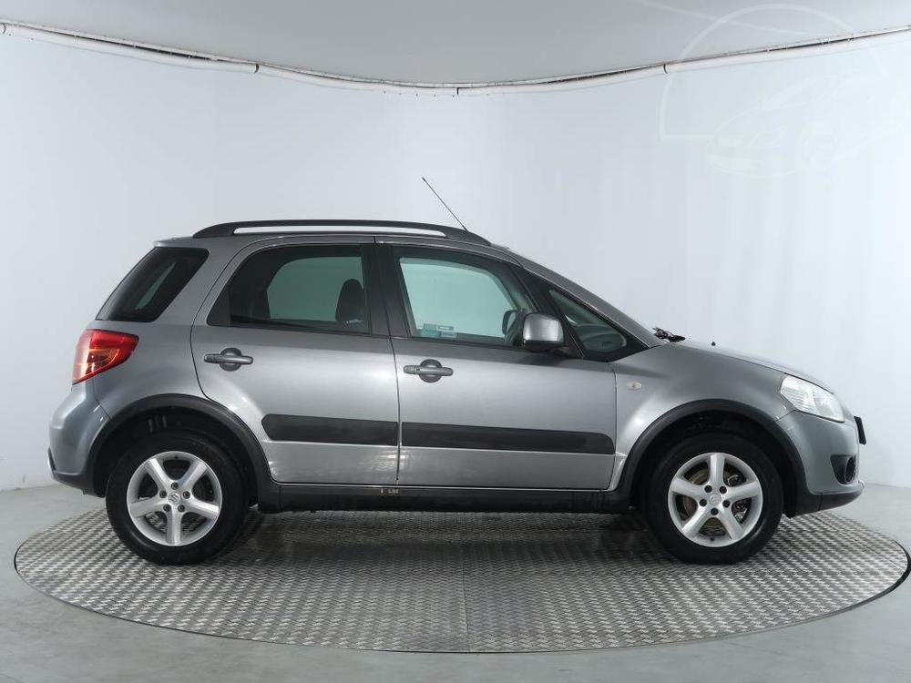 Suzuki SX4 1.6 VVT, 4X4, R,1.maj