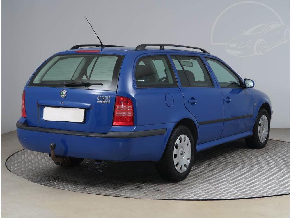 koda Octavia 1.6, Tan, Automatick klima