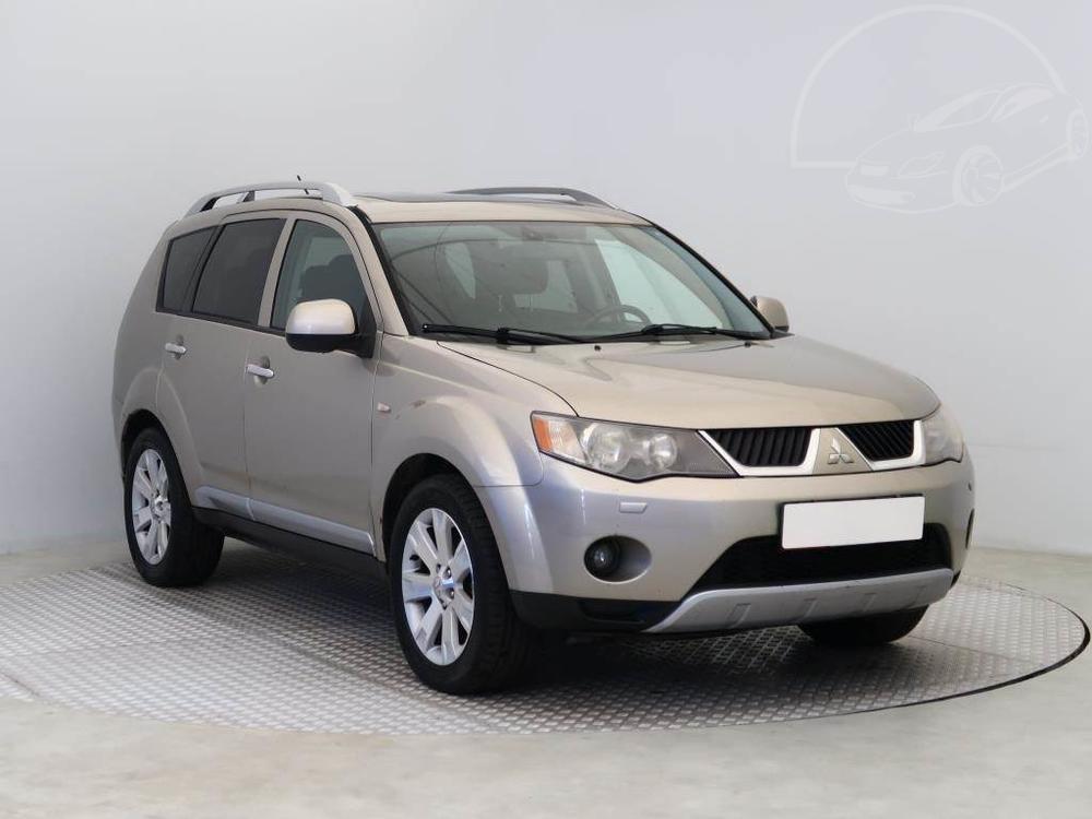 Prodm Mitsubishi Outlander 2.2 DI-D, 4X4, 7mst