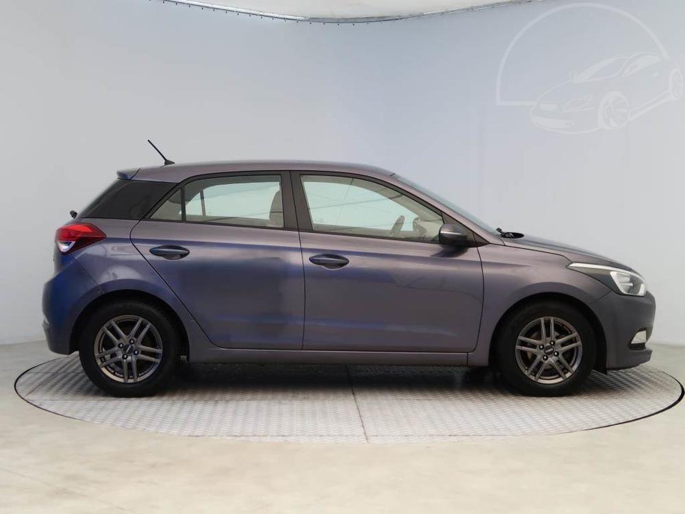 Hyundai i20 1.2, Klima, El. okna