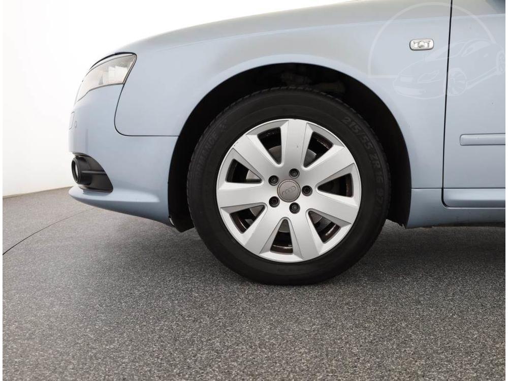 Audi A4 2.0 TDI, Automat, po STK