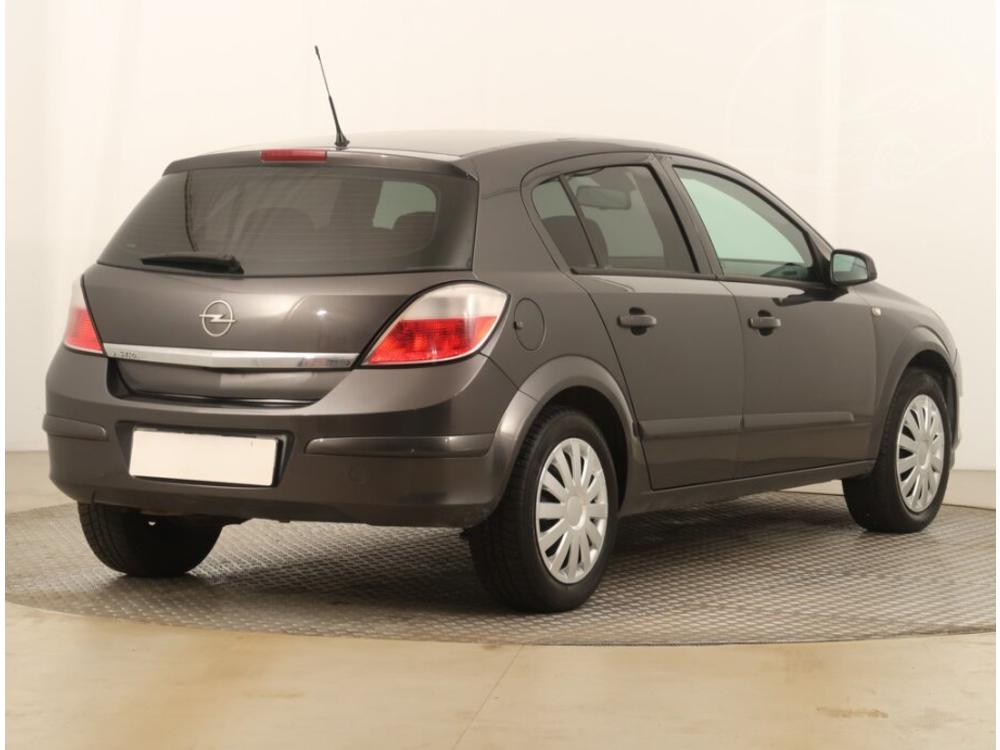 Opel Astra 1.8 16V, po STK