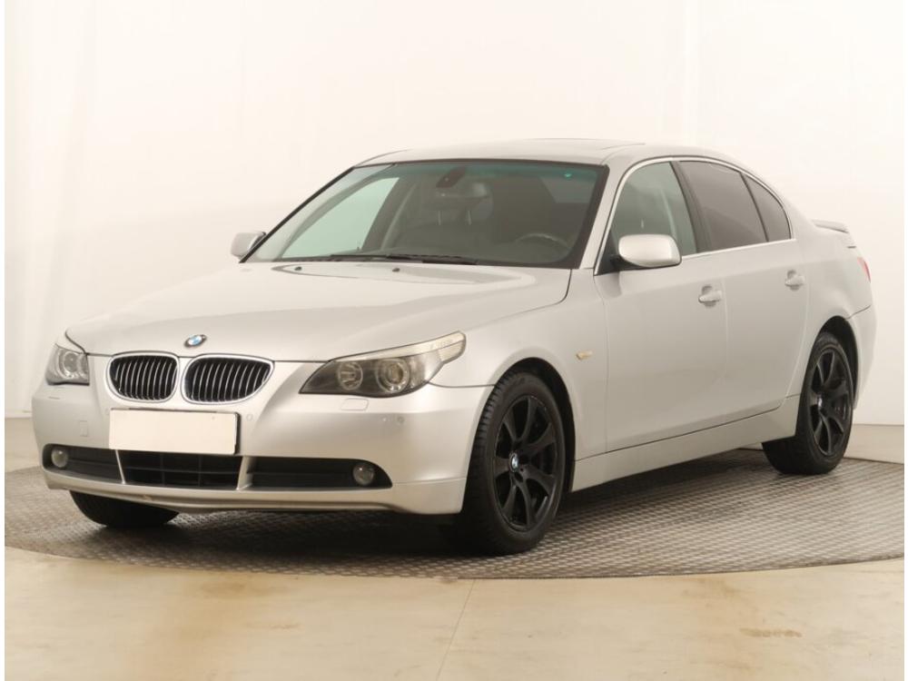 BMW 523 523i, Navi, Xenony