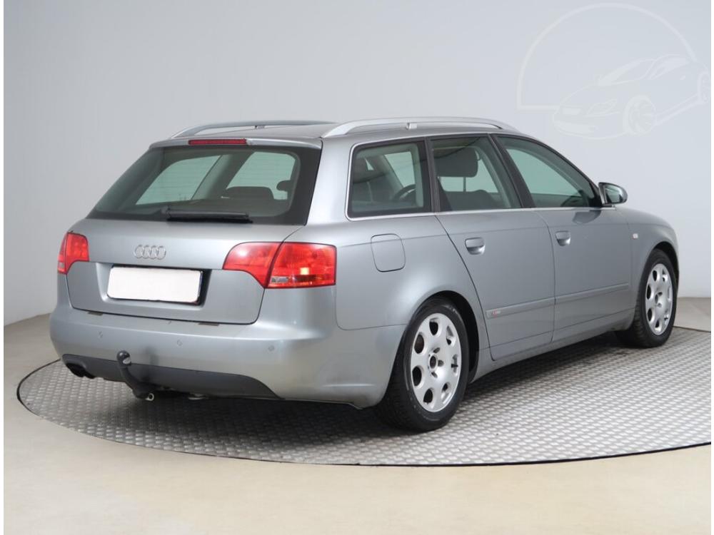 Audi A4 2.0 TDI, Serv.kniha, Tan