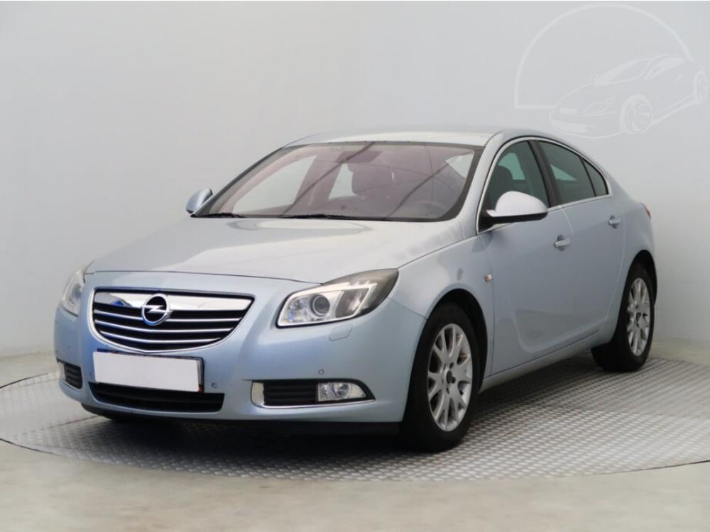 Opel Insignia 2.0 CDTI, Automat, po STK