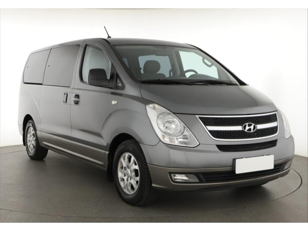 Prodm Hyundai H 1 2.5 CRDI, Klima, Park.senzory