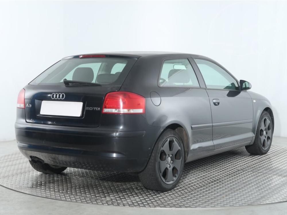 Audi A3 2.0 TDI, Automatick klima