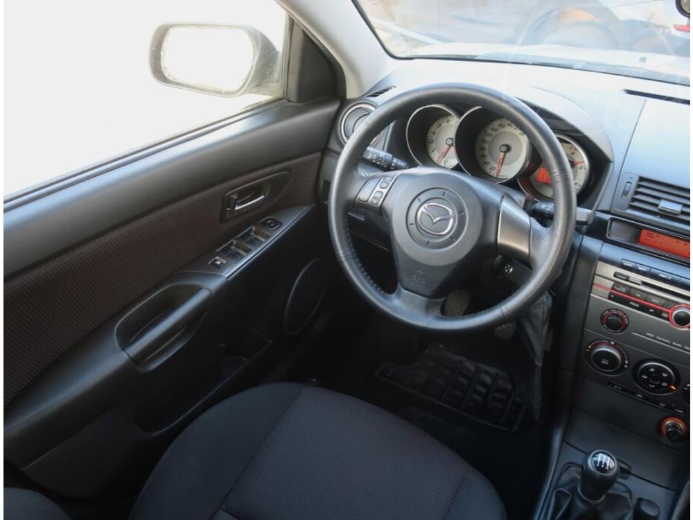 Mazda 3 1.6, Automatick klima