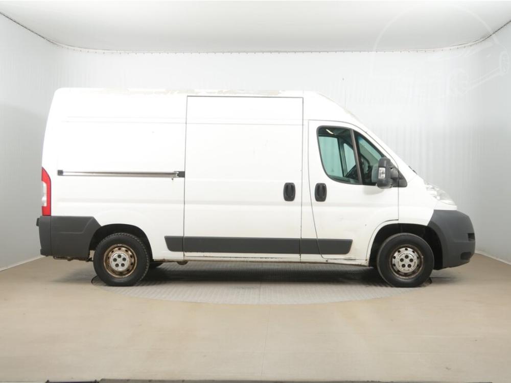 Peugeot Boxer 2.2 HDi, L2H2, Furgon, 3300