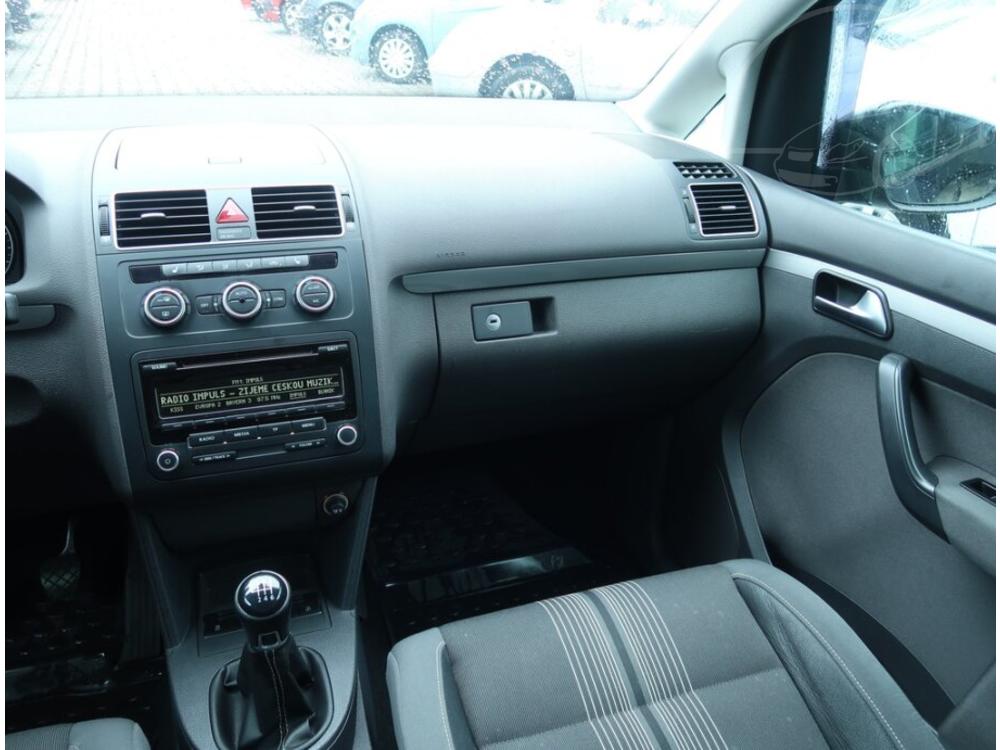 Volkswagen Touran 2.0 TDI, Automatick klima