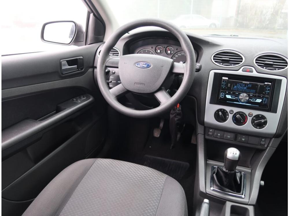 Ford Focus 1.6 16V, Klima, zamluveno