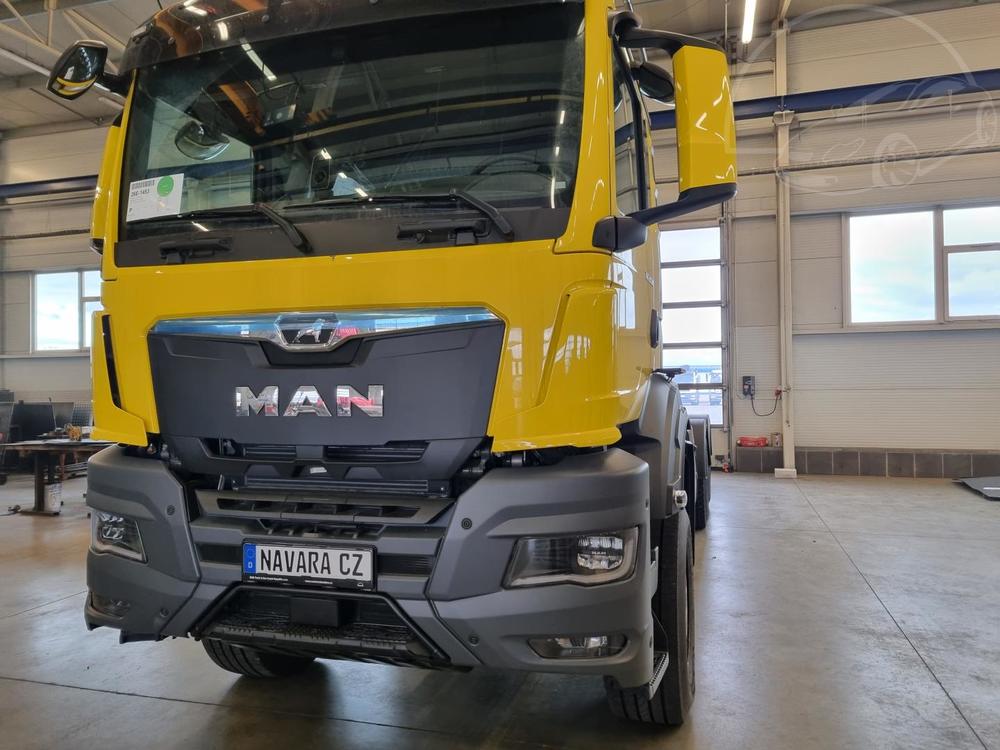 MAN TGS 33.520 6x4 KONTEJNER