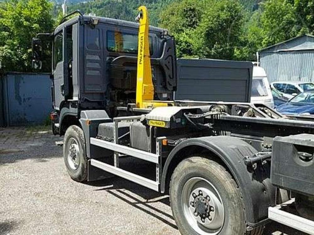 MAN TGM 13.250 4x4 KONTEJNER