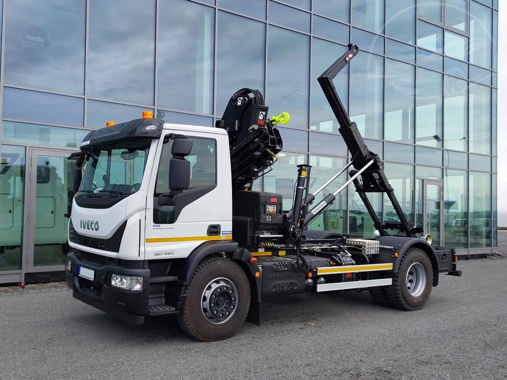 Iveco 180 E28 HIAB iX 158 KONTEJNER