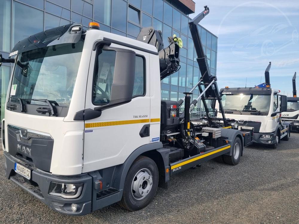 MAN TGL 12.220 HIAB 118 KONTEJNER