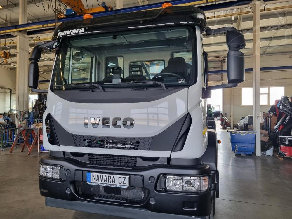 Iveco 180 E28 TRAKTOR KONTEJNER 10T