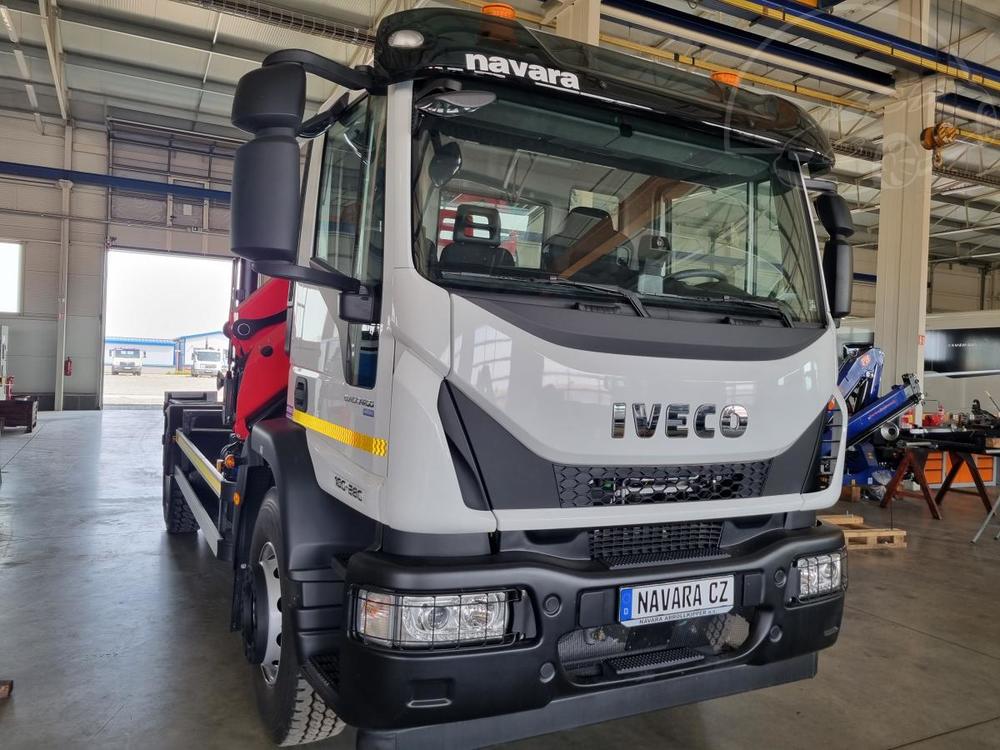 Iveco 180 E28 PALFINGER+KONTEJNER