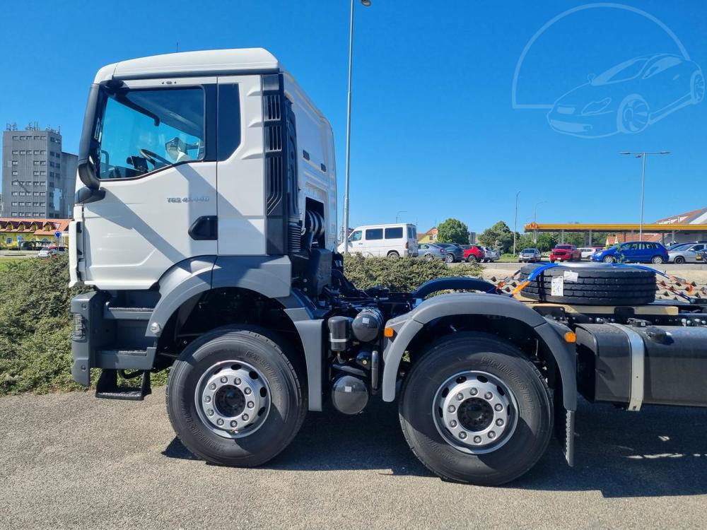 MAN TGS 41.520 8x4 SKLOPKA S RUKOU