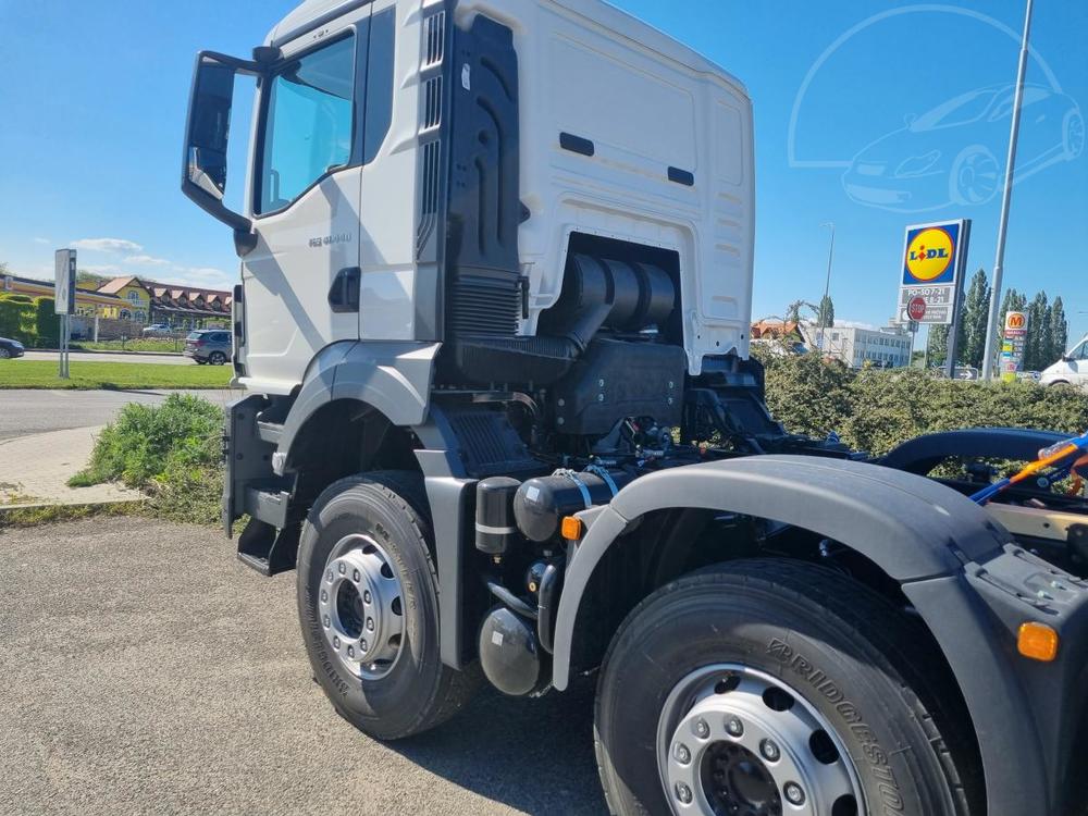 MAN TGS 41.520 8x4 SKLOPKA S RUKOU