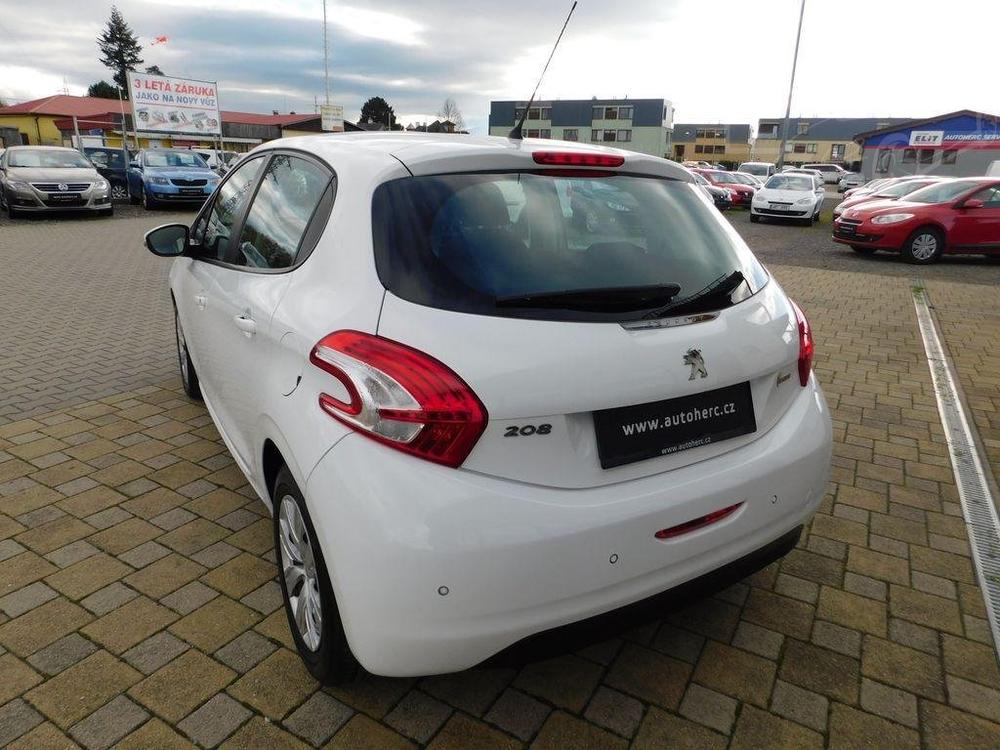 Peugeot 208 1.2 i KLIMA.TEMP.