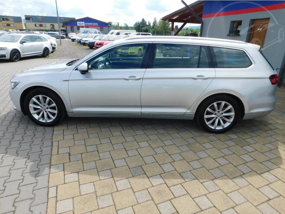 Volkswagen Passat 2.0 TDi DSG 4x4 R 1.MAJITEL