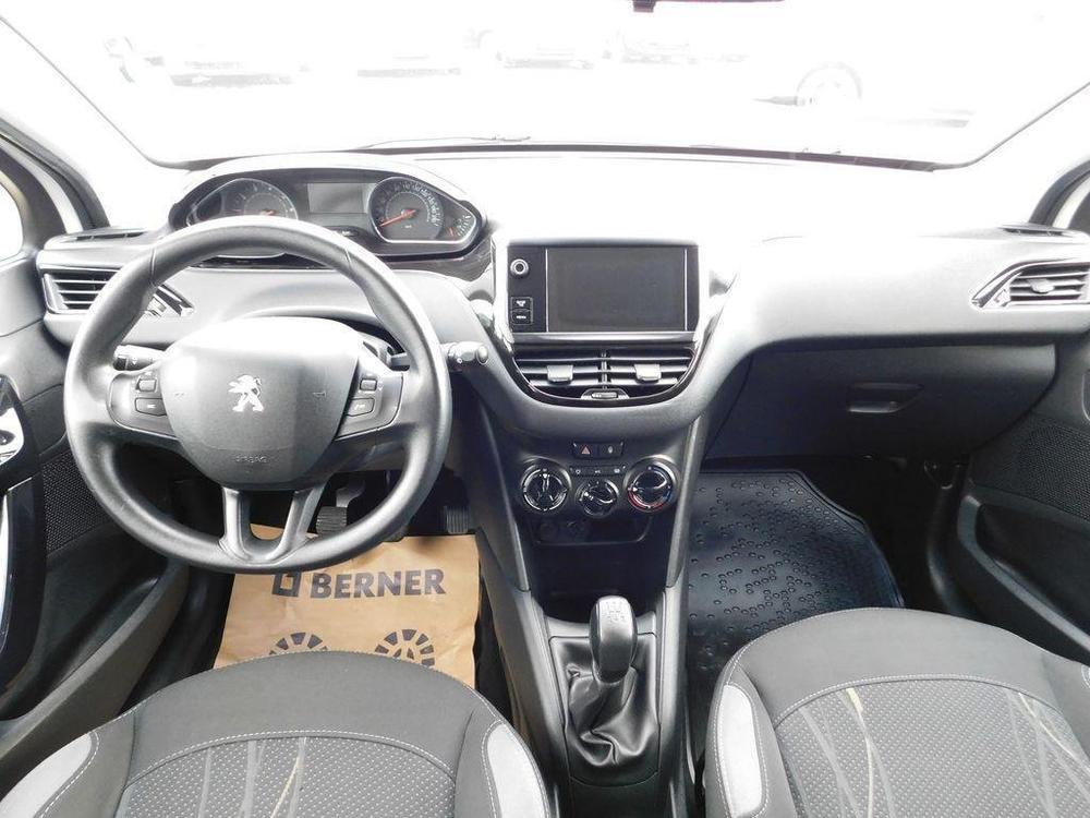 Peugeot 208 1.2 i KLIMA.TEMP.