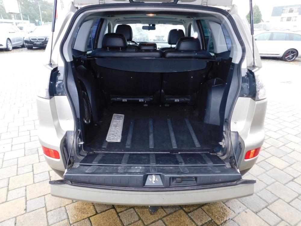 Mitsubishi Outlander 2.4 CWB 4x4 AUTOMAT