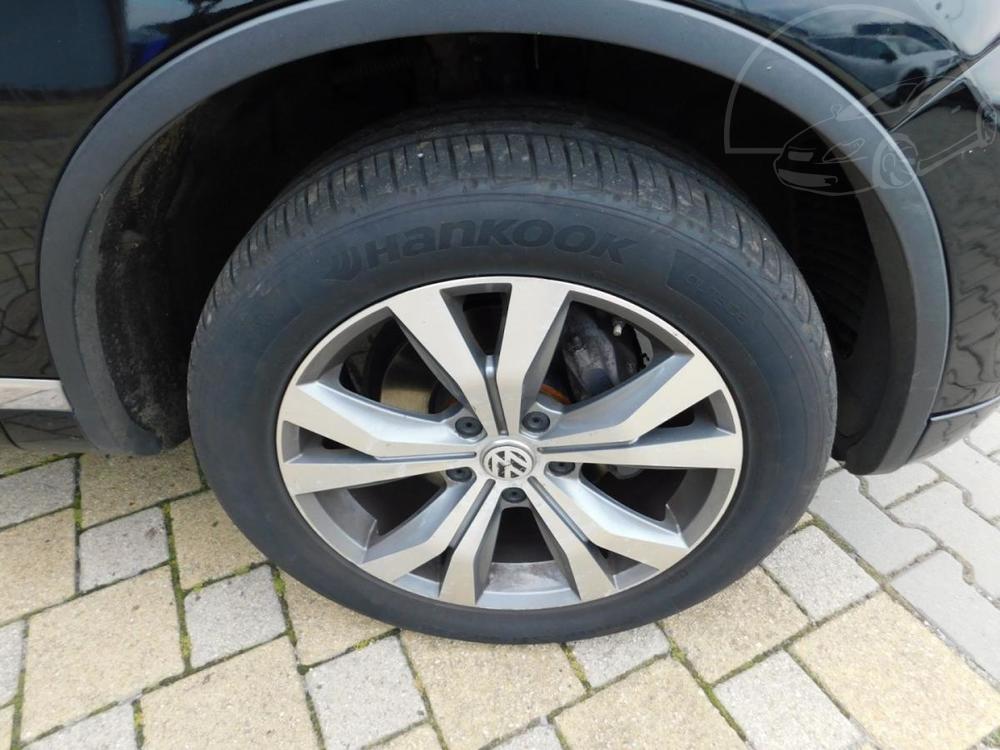 Volkswagen Touareg 3.0 TDi 4x4 R