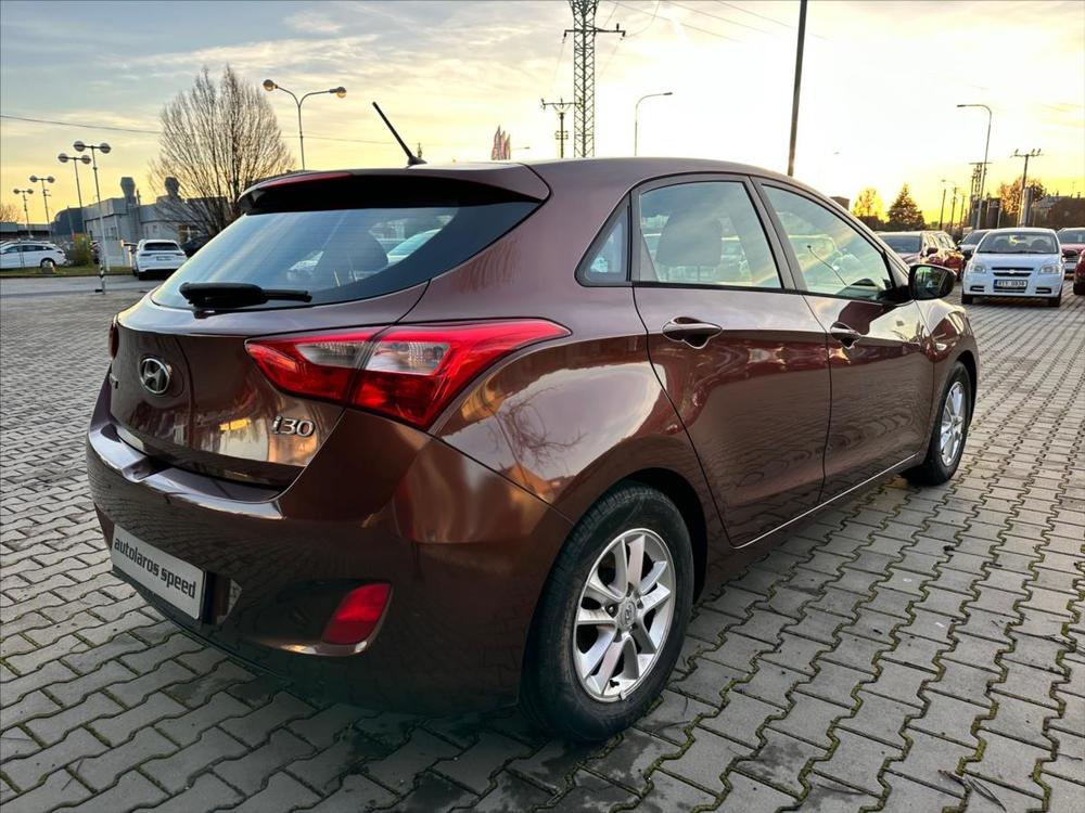 Hyundai i30 1,4 i CVVT Trikolor