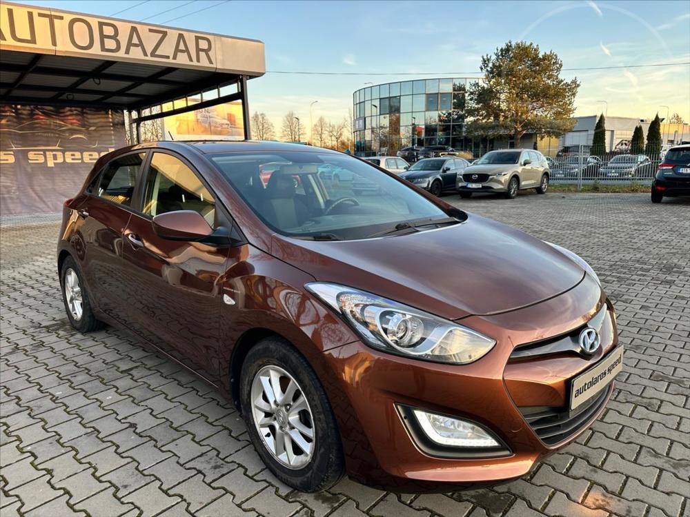 Hyundai i30 1,4 i CVVT Trikolor