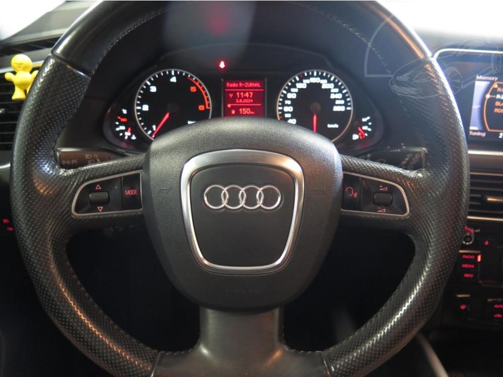 Audi Q5 2.0TDI Quattro, manul,1.majit