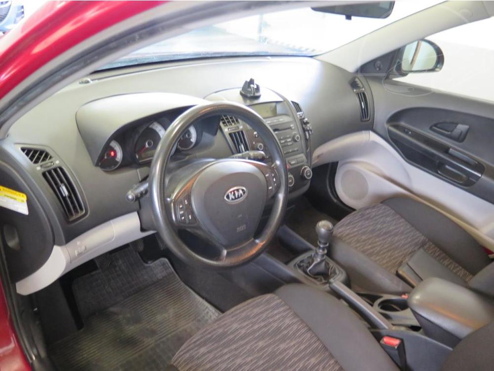 Kia Ceed 1.4VVT,80kW,klima,6xAB,CD