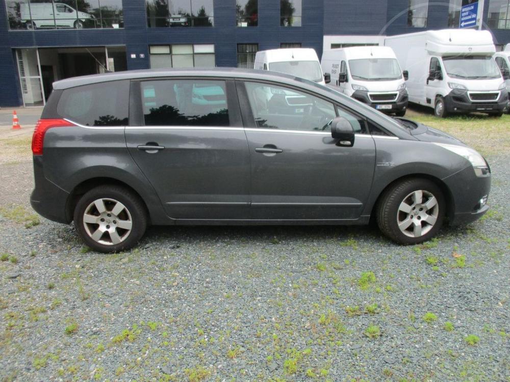 Peugeot 5008 2.0 HDi