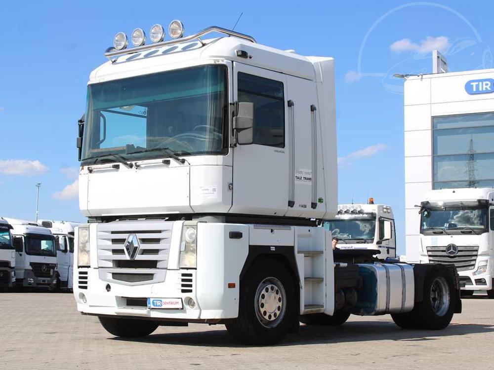 Renault Magnum 440. R19 DXI