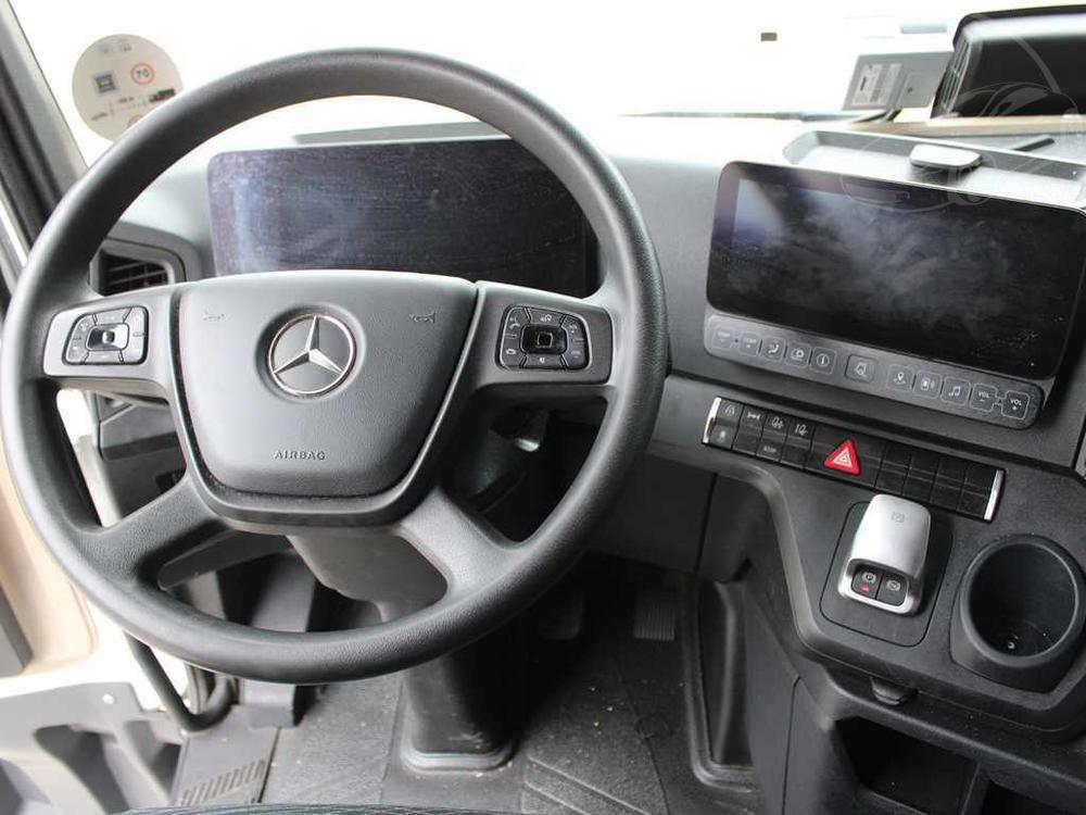 Mercedes-Benz Actros 2542 6X2 NAVIGACE+P