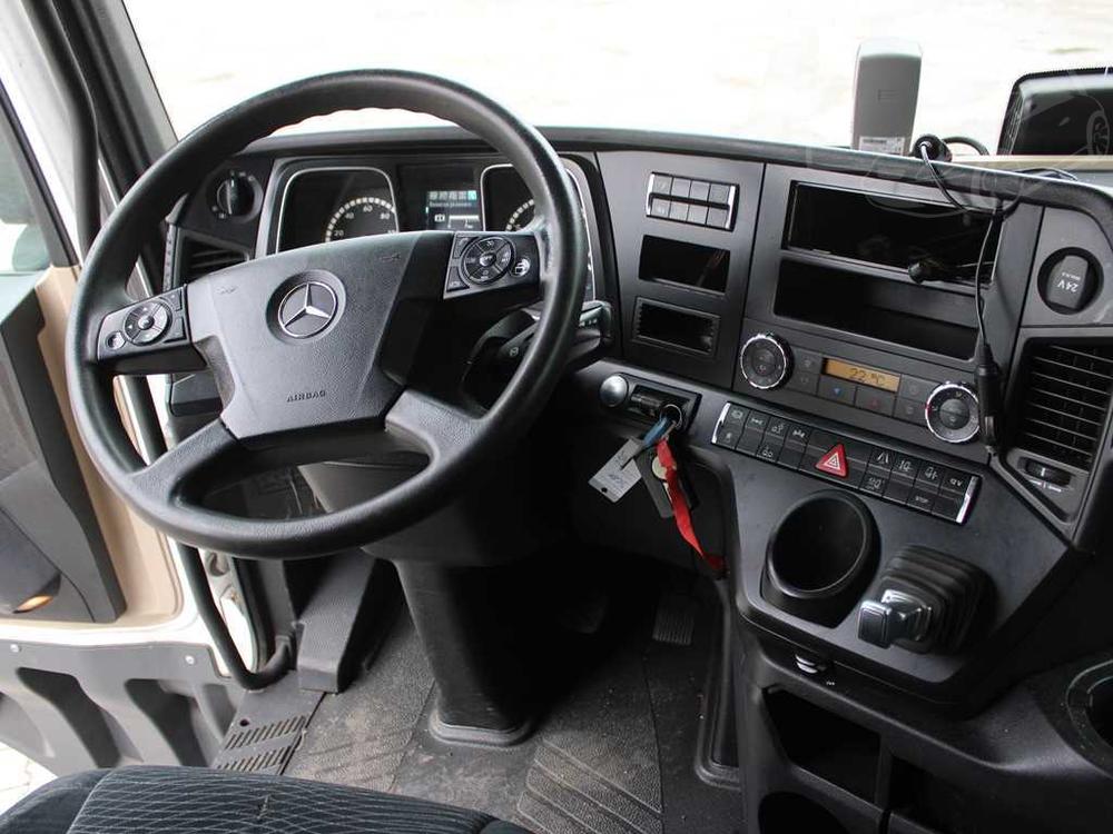 Mercedes-Benz Actros 2542 6X2 ZVEDAC NPR