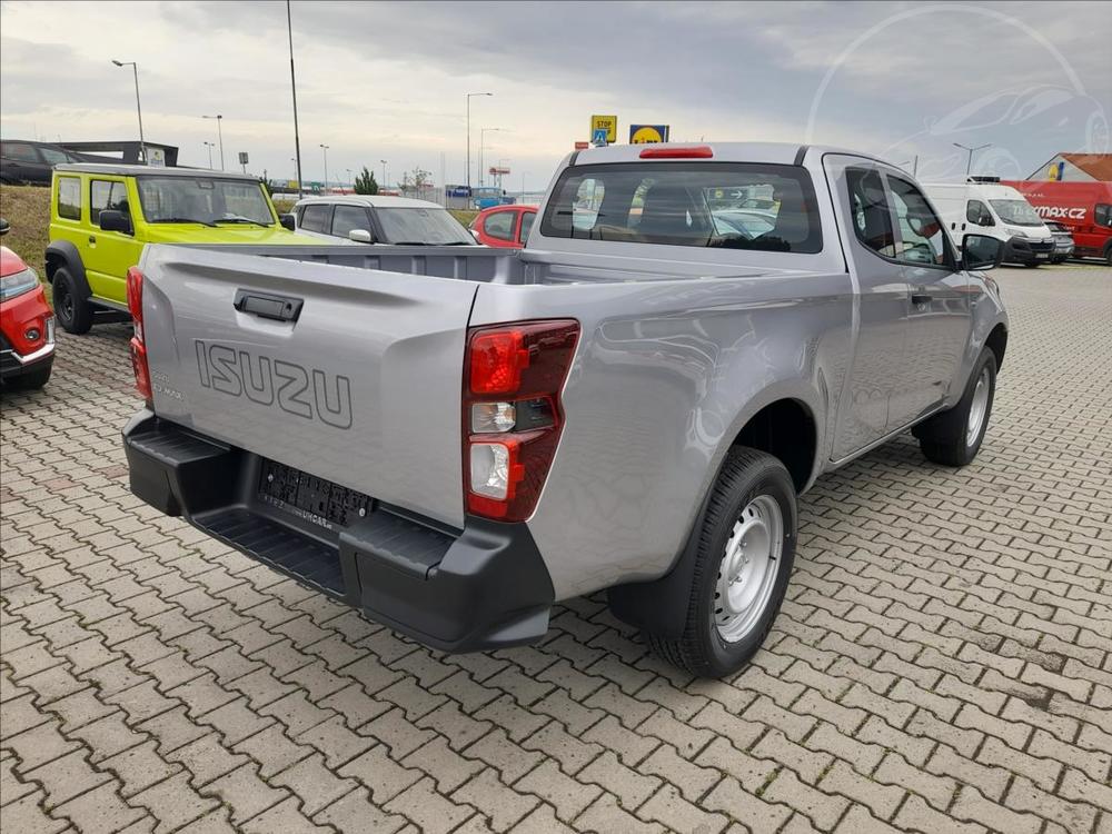 Isuzu D-Max 1,9 D MT6 SKLADEM!  Space Cab