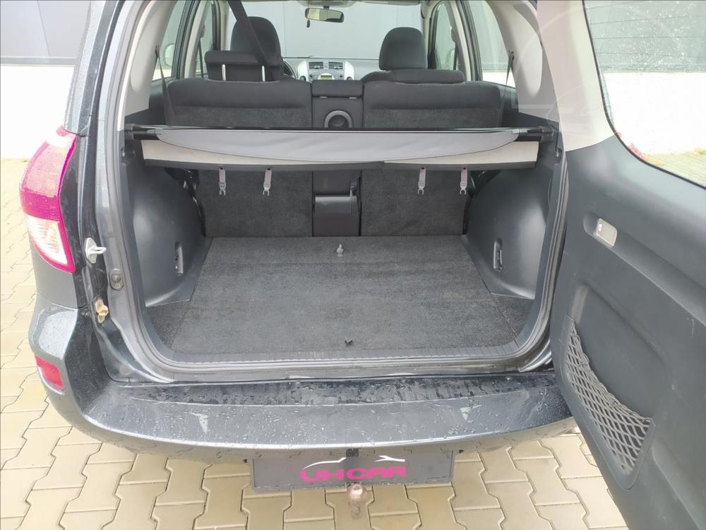 Toyota RAV4 2,0 VVT-i  Base