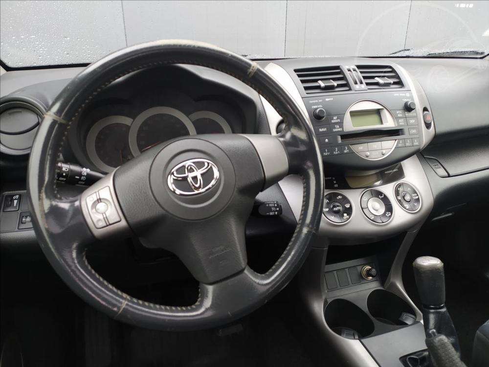 Toyota RAV4 2,0 VVT-i  Base