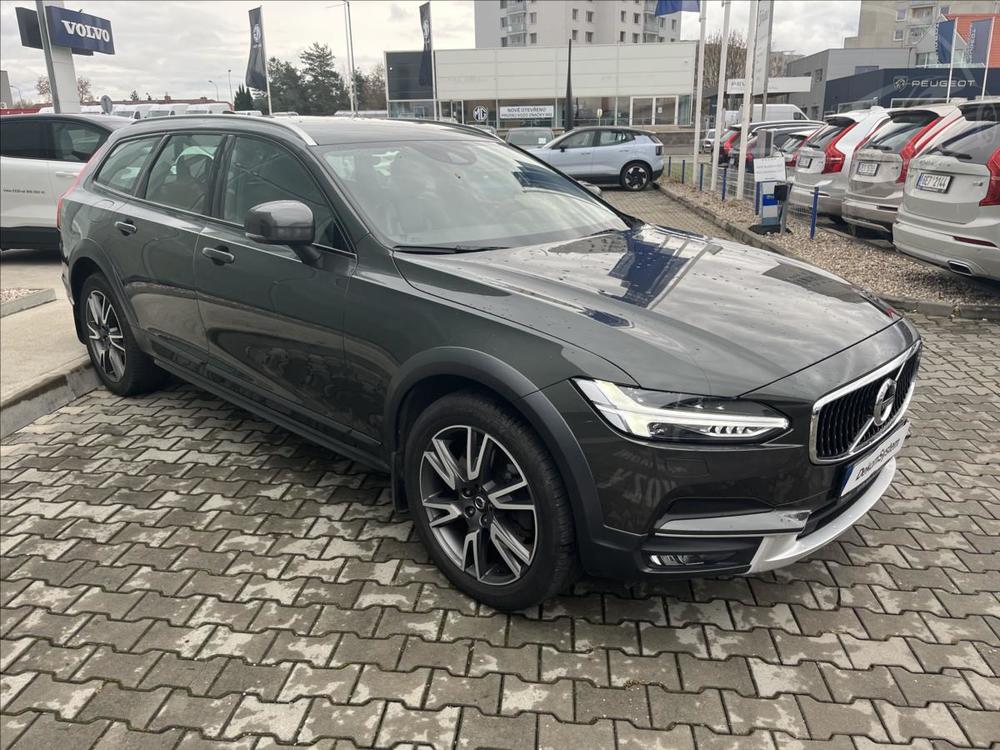 Volvo V90 2,0 D5 AWD Drive-E Pro Cross C