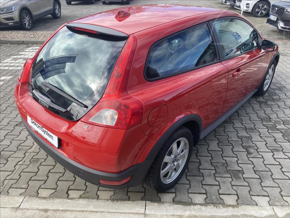 Volvo C30 1,6 KINETIC